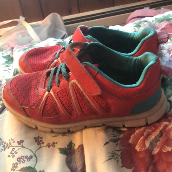 Pink and blue runners size 3 in kids - Picture 2 of 2